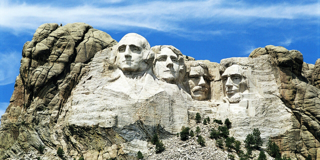 1925 Declaran el Monte Rushmore como monumento nacional de EEUU 1925 Declaran el Monte Rushmore como monumento nacional de EEUU